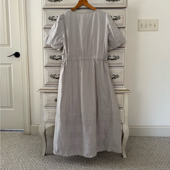 Vici Light Gray Midi Dress - Picture 3 of 6